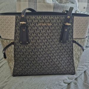 Michael Kors Tote
